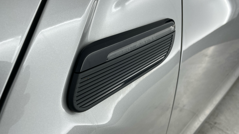 MINI Hatchback 1.5 Cooper Classic 3dr Auto [Comfort Pack] Petrol Hatchback